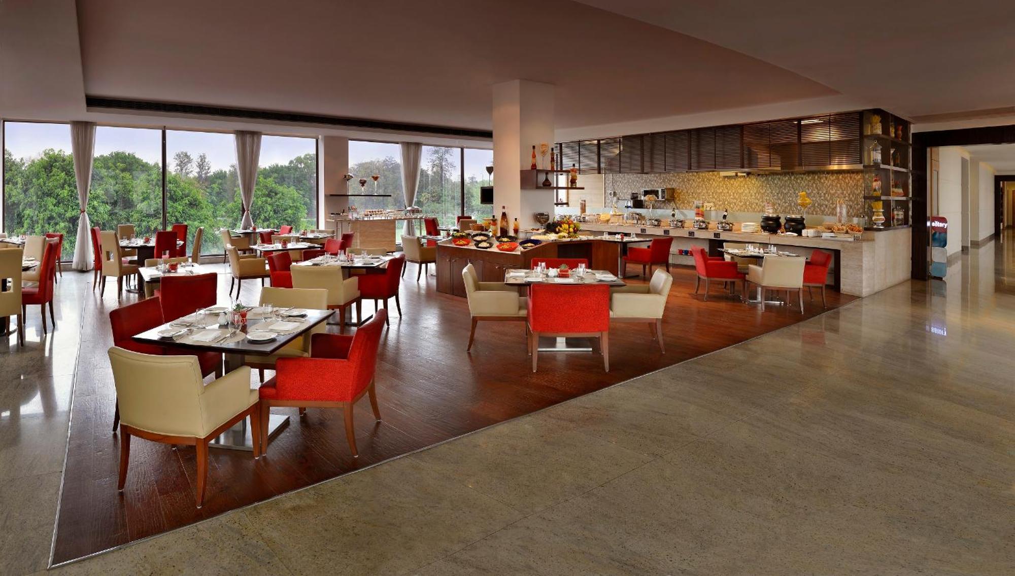 Four Points By Sheraton New Delhi, Airport Highway מראה חיצוני תמונה