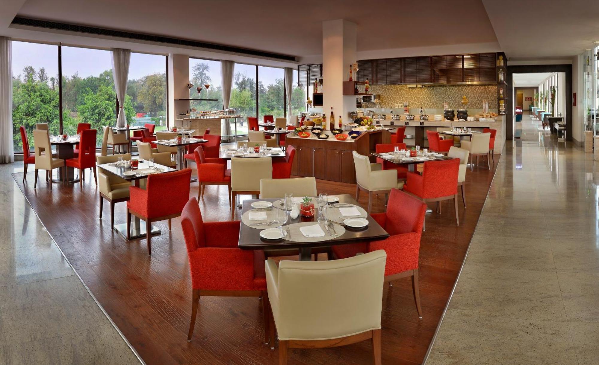 Four Points By Sheraton New Delhi, Airport Highway מראה חיצוני תמונה